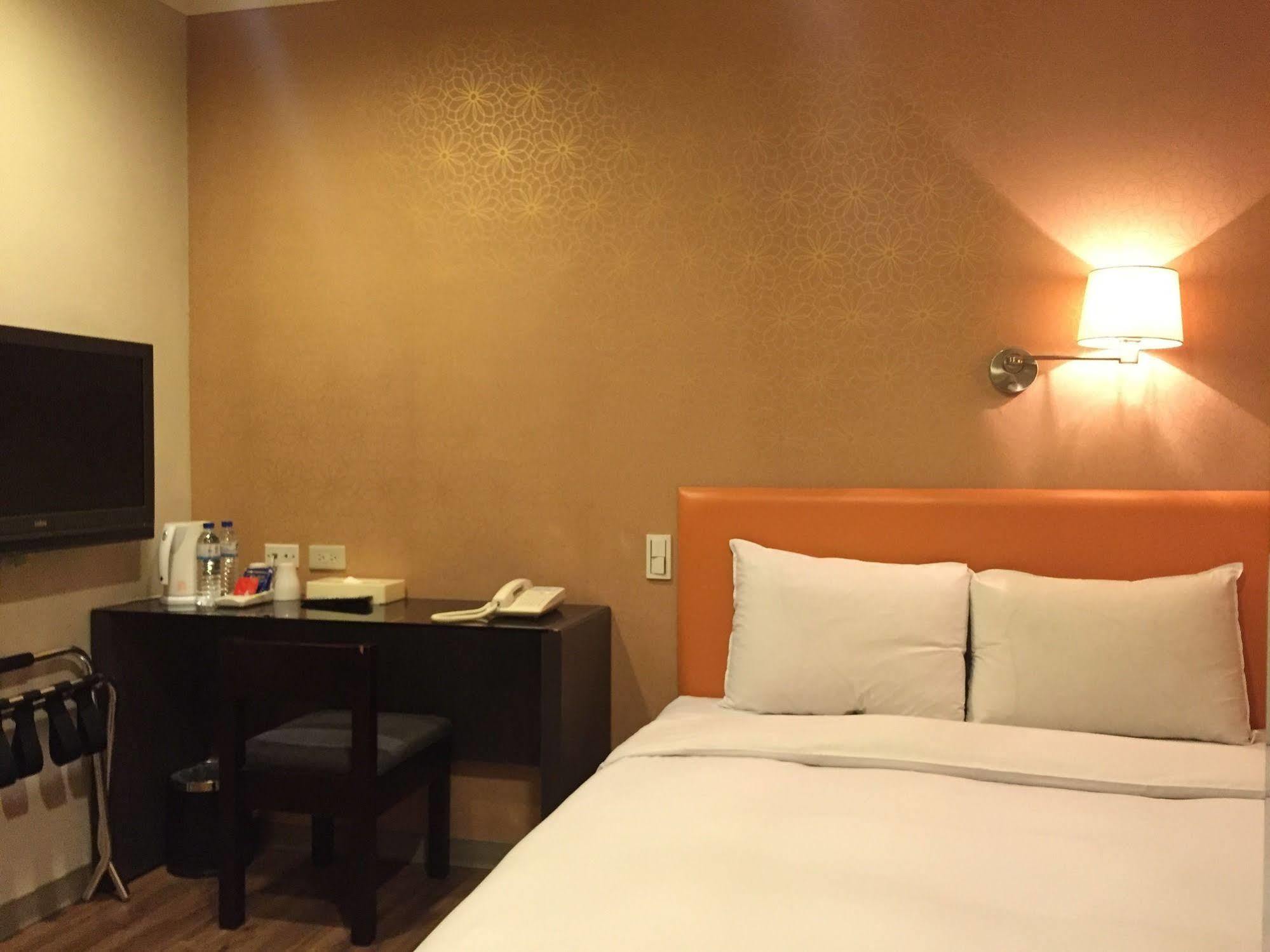 Garden Hotel Taichung Exterior foto
