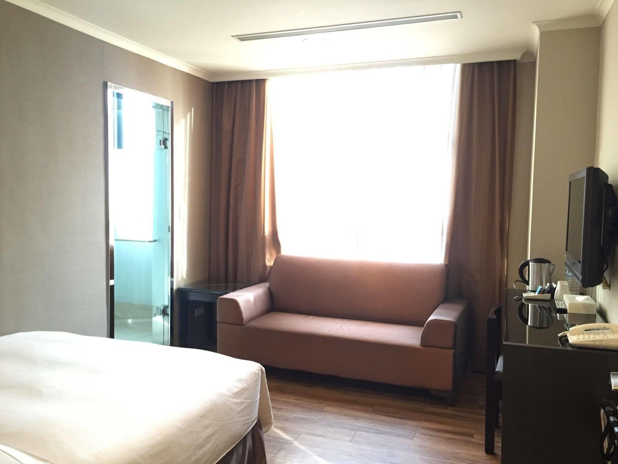 Garden Hotel Taichung Exterior foto